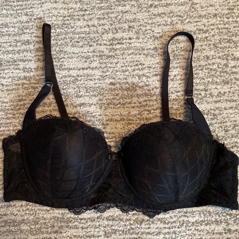 NWOT black Sophie B. lace bra